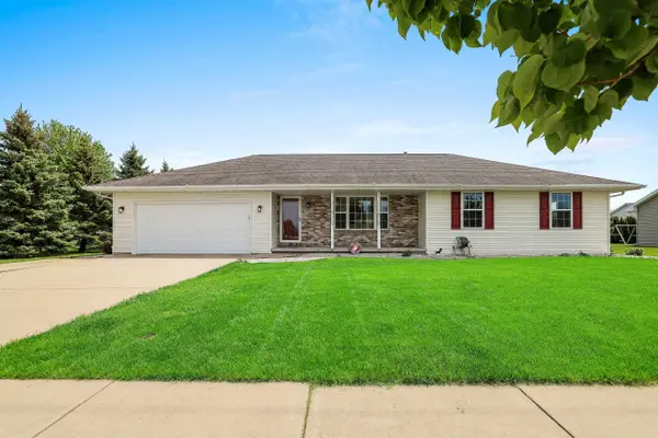 2311 Lawrence Drive, DE PERE, WI 54115