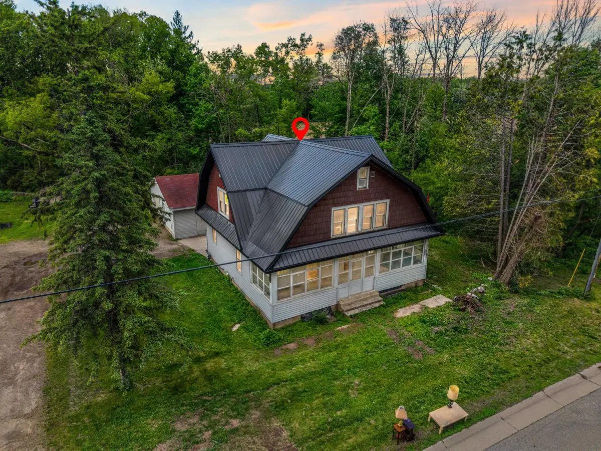 10462 E Highway 22, Gillett, WI 54124 - #1