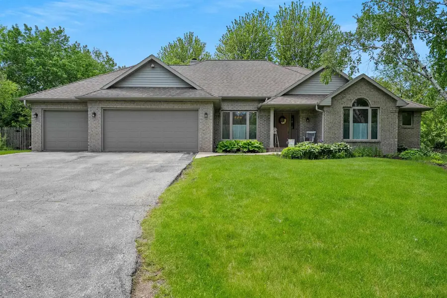 4410 Flagstone Court, De Pere, WI 54115-9240 - #2