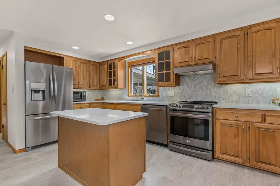 2714 N Elmwood Court, Appleton, WI 54911-2225 - #3