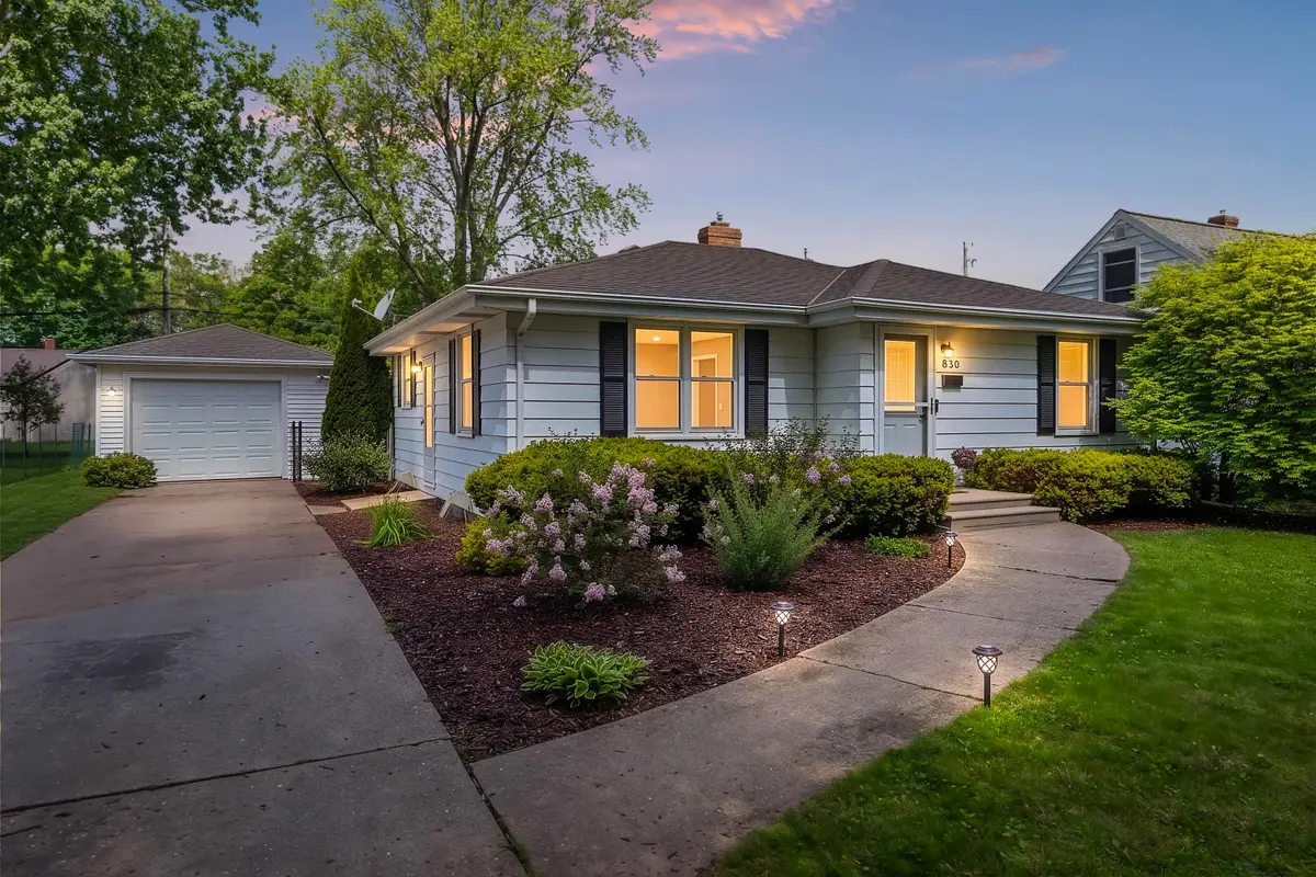 830 Marquette Avenue, Green Bay, WI 54304 - #1