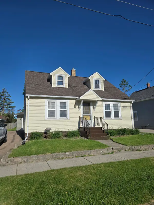 139 N 5th Street, HILBERT, WI 54129