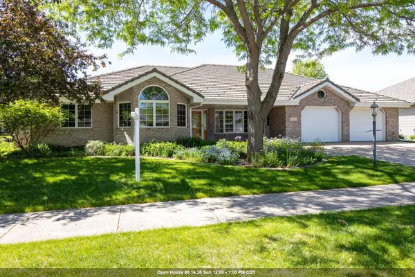 509 Kadinger Way, LITTLE CHUTE, WI 54140