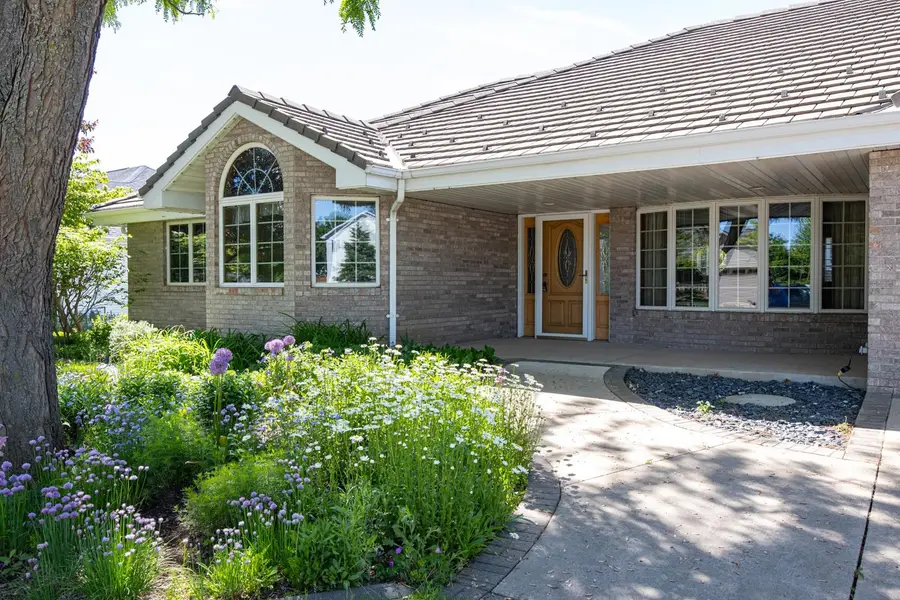 509 Kadinger Way, Little Chute, WI 54140 - #2