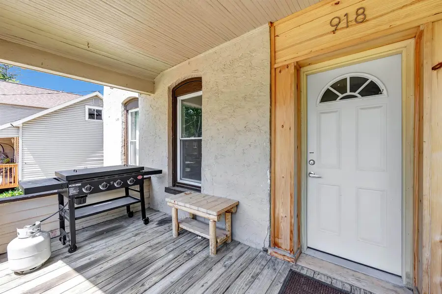918 Division Street, Green Bay, WI 54303 - #2