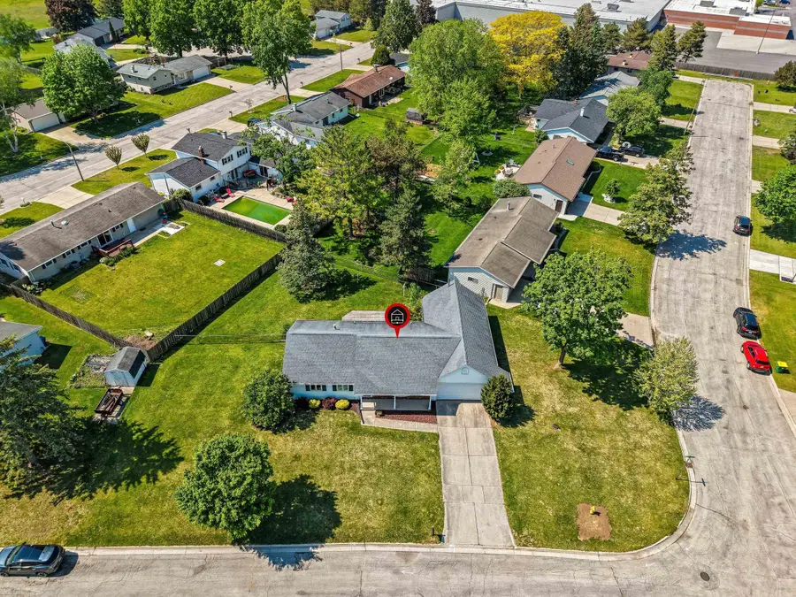 2445 Heather Road, Green Bay, WI 54311-5240 - #3