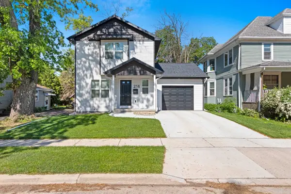 216 4th Street, NEENAH, WI 54956-2739