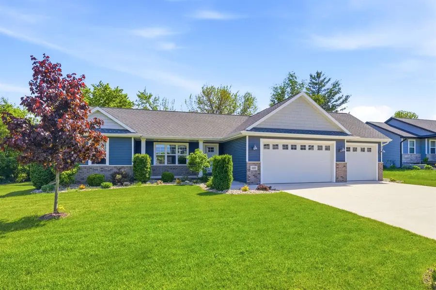 107 Brookwood Drive, Hortonville, WI 54944 - #2