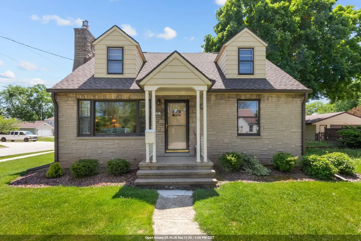 731 E Fremont Street, Appleton, WI 54915 - #1
