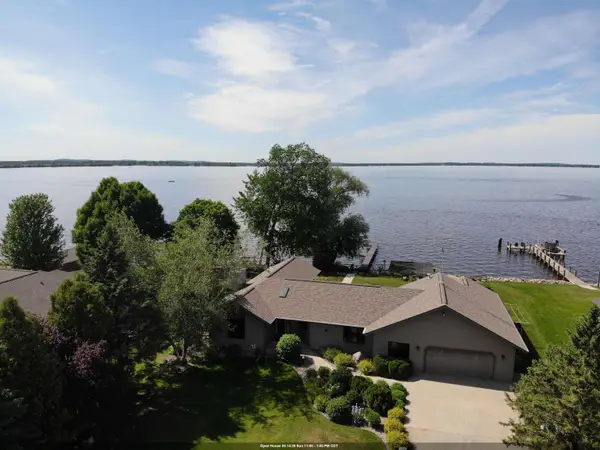 9512 Laura Lane, WINNECONNE, WI 54986-9627