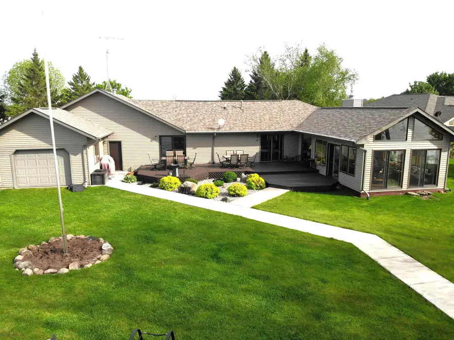 9512 Laura Lane, Winneconne, WI 54986-9627 - #3