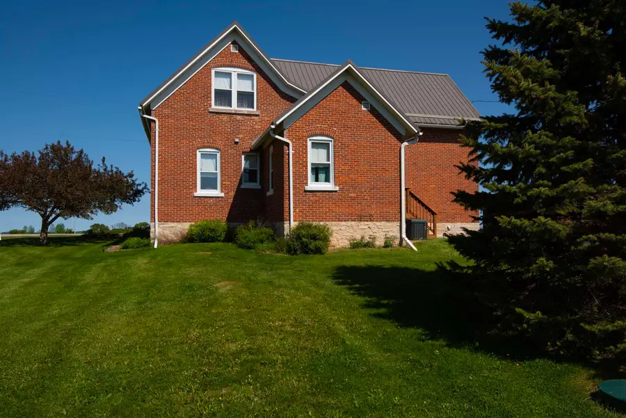 3553 County Line Road, Luxemburg, WI 54217 - #3