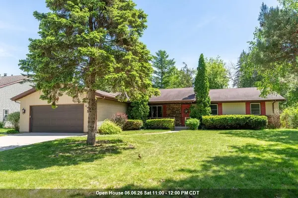 1032 Pilgrim Road, NEENAH, WI 54956