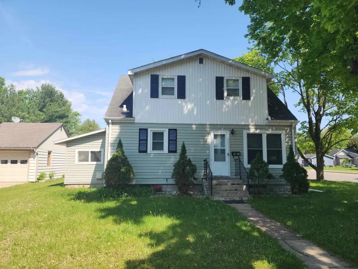 1020 S Smalley Street, Shawano, WI 54166-3232 - #1