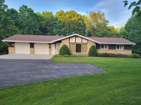 W3687 E Maple Drive, IRON RIDGE, WI 53035-9636