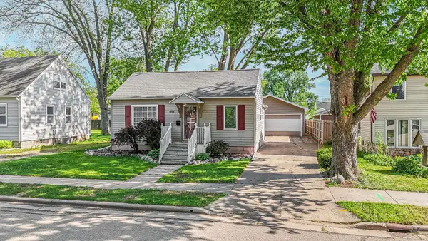 628 Roosevelt Street, NEENAH, WI 54956