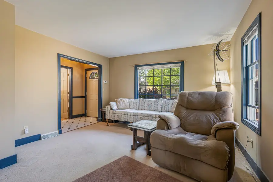 628 Roosevelt Street, Neenah, WI 54956 - #3