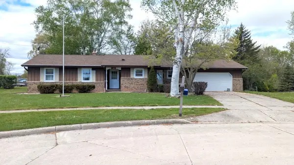4250 Rock Court, MANITOWOC, WI 54220