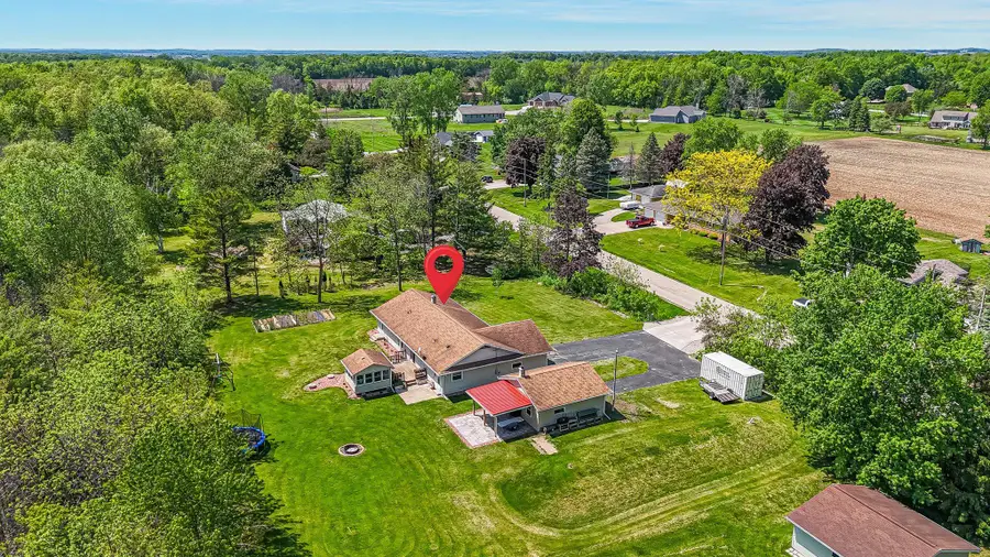 2987 W Shady Lane, Neenah, WI 54956-9509 - #3