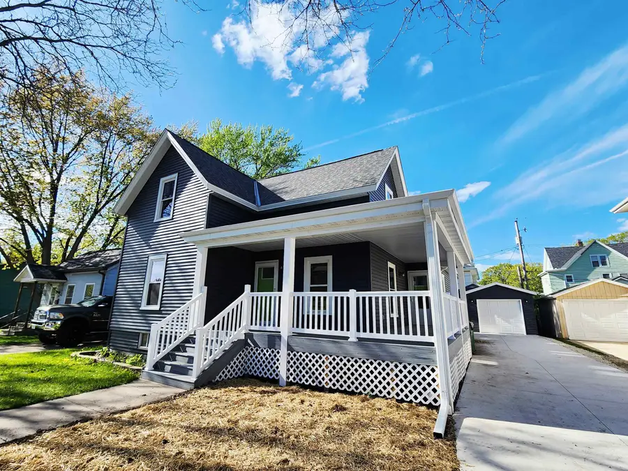 175 Gillett Street, Fond Du Lac, WI 54935-4320 - #2