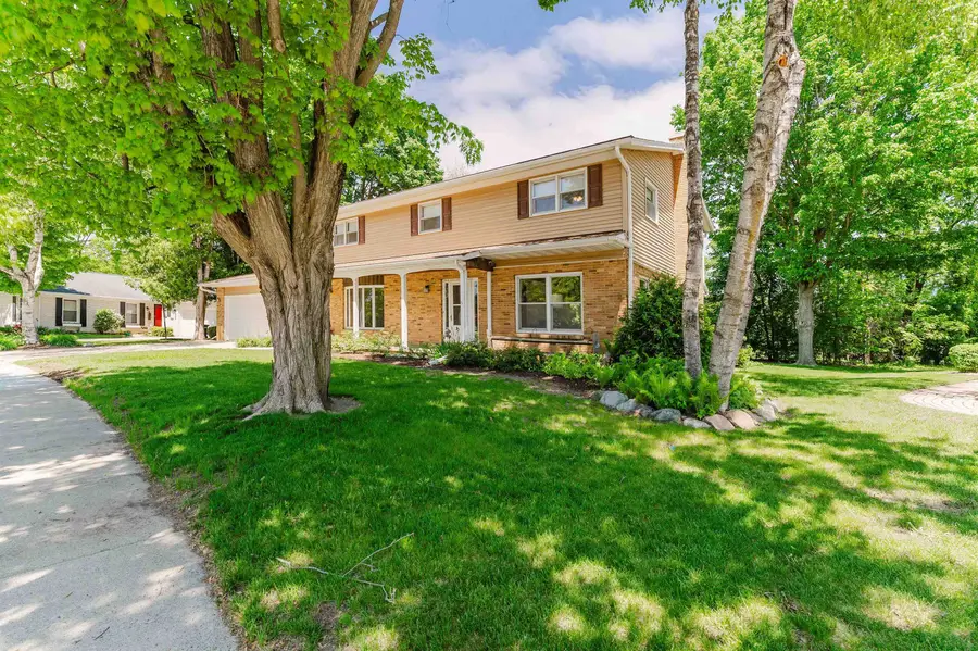 1040 Maricopa Drive, Oshkosh, WI 54904-8117 - #3