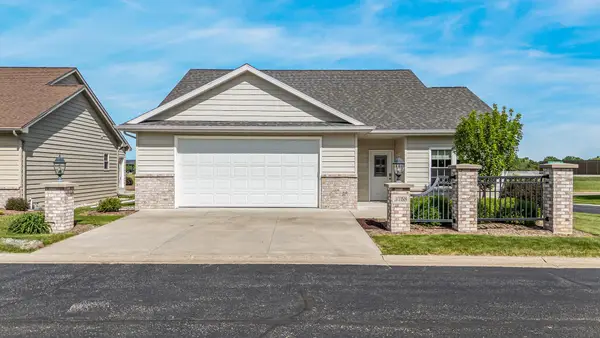 3758 N Wayside Lane, APPLETON, WI 54913-8190