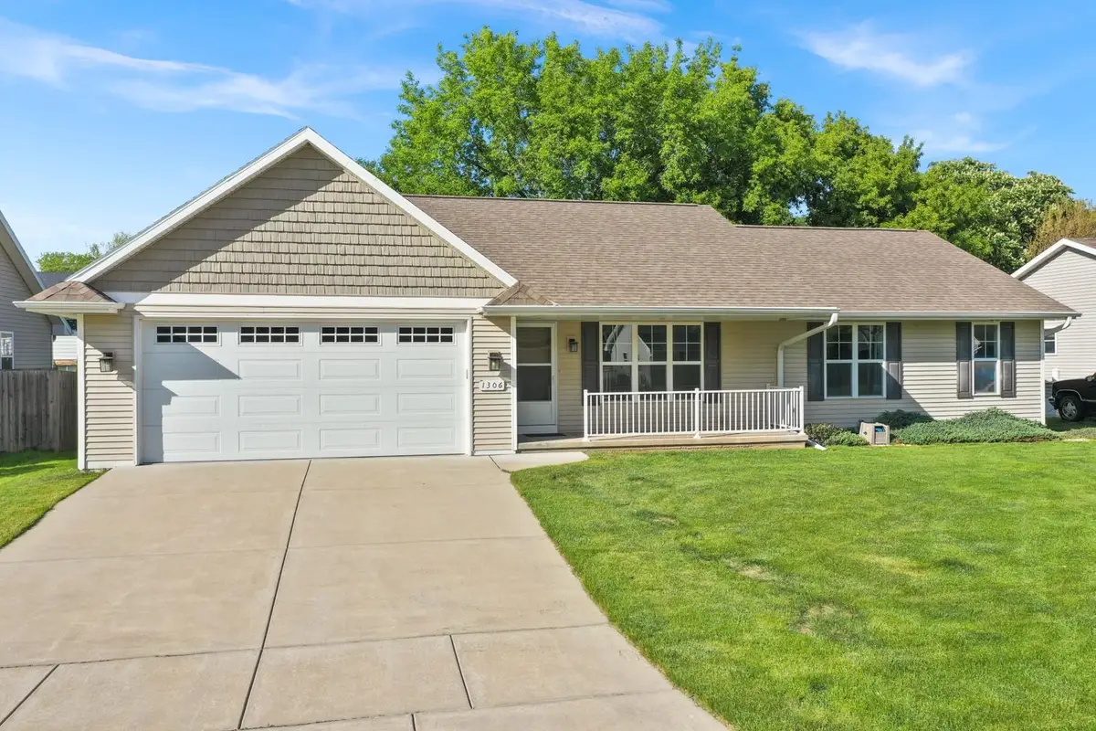 1306 Hannah Street, Green Bay, WI 54303-1900 - #1