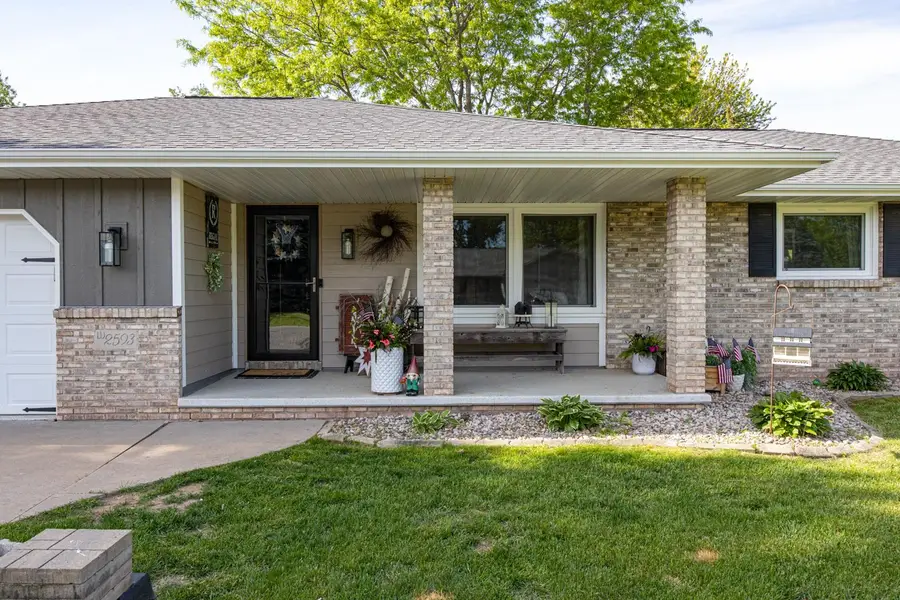 W2593 Colonial Court, Appleton, WI 54915-8130 - #3