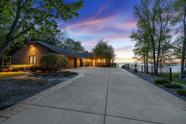 5035 Edgewater Beach Road, GREEN BAY, WI 54311-9732