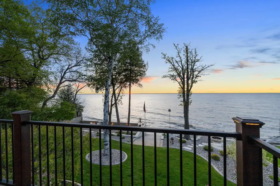 5035 Edgewater Beach Road, Green Bay, WI 54311-9732 - #2