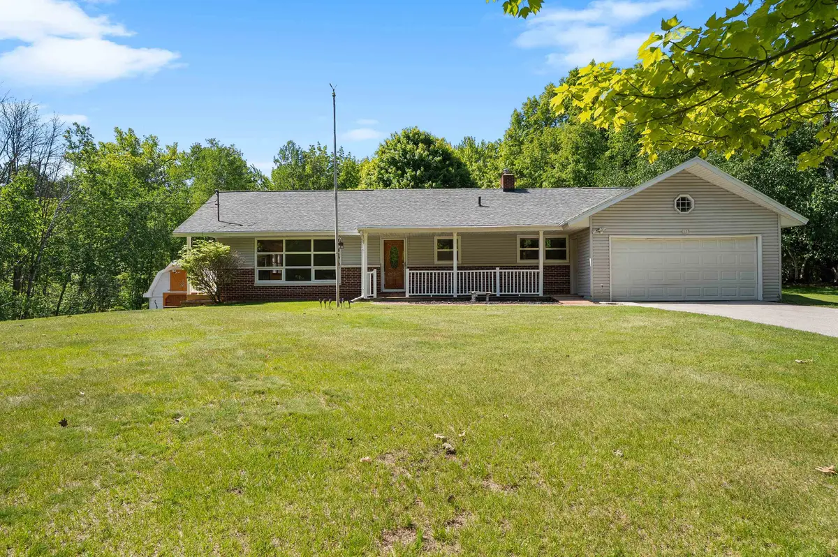 1135 Hill Drive, Oneida, WI 54155-9114 - #1