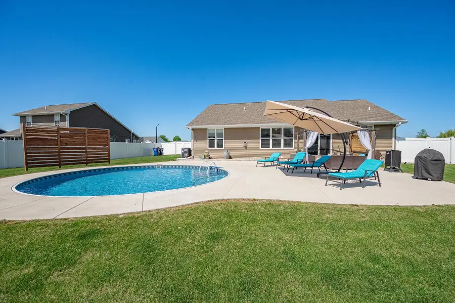 2841 Tambour Trail, De Pere, WI 54115 - #2