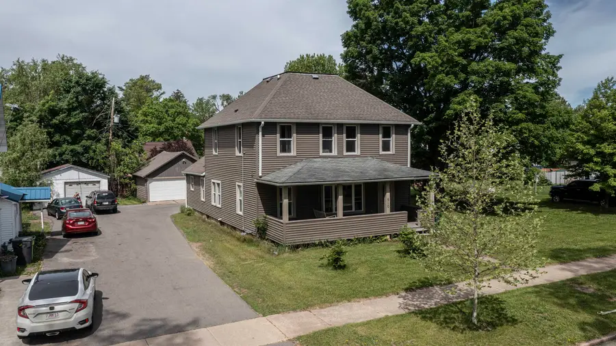 510 S Division Street, Waupaca, WI 54981 - #2