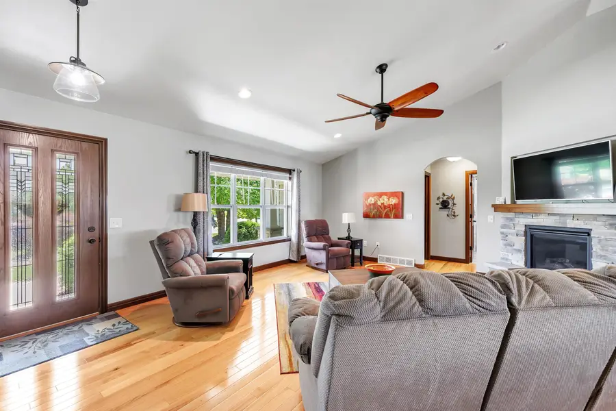 4233 Gaibrielles Gate Drive, Green Bay, WI 54313 - #2