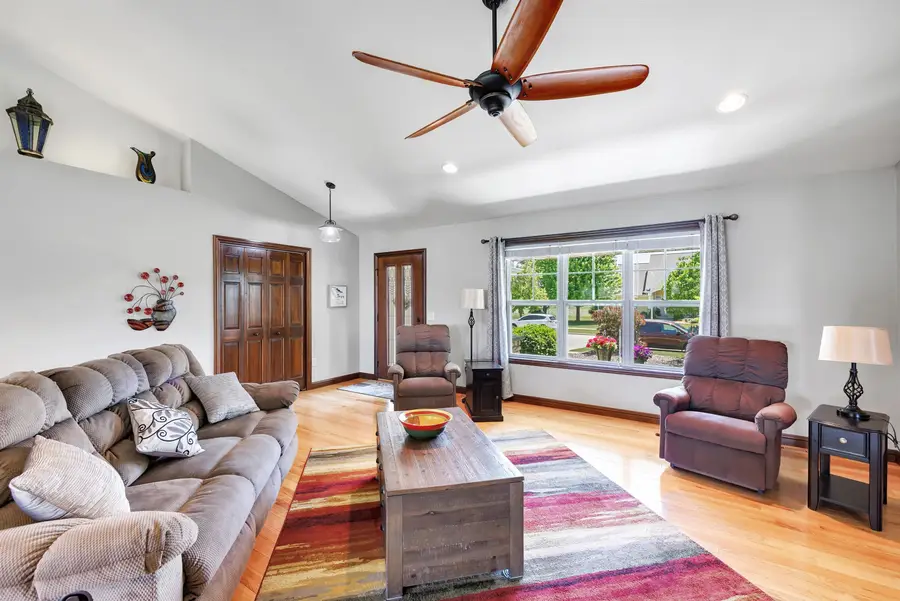 4233 Gaibrielles Gate Drive, Green Bay, WI 54313 - #3