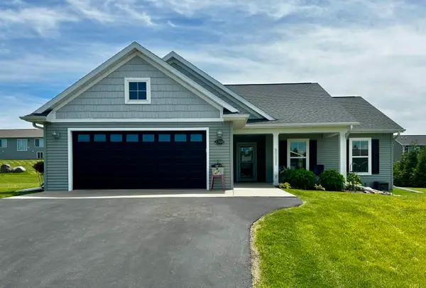 2300 Mayek Drive, WAUPACA, WI 54981