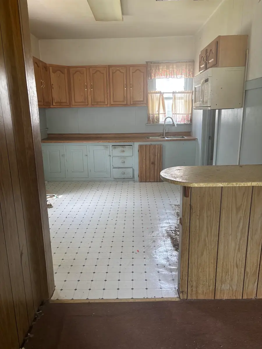 715 Prospect Avenue, Oshkosh, WI 54901-3615 - #3