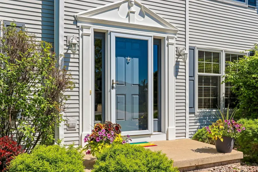 2861 Crosshaven Avenue, Green Bay, WI 54313-4103 - #2