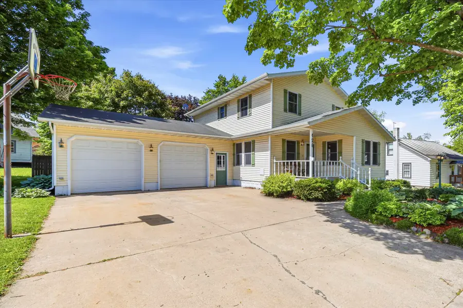 129 N Parkview Avenue, Marion, WI 54950 - #2