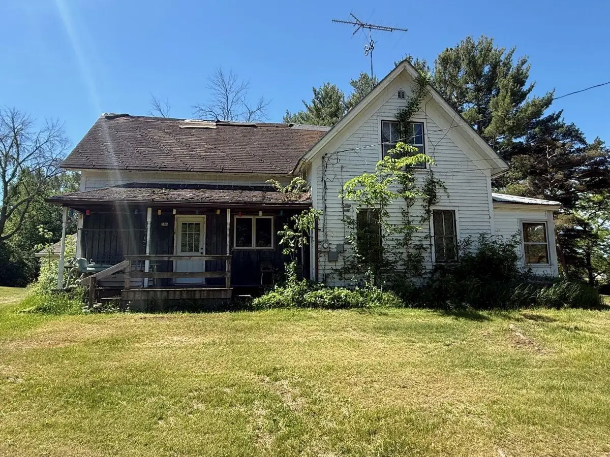188 7th Street, Clintonville, WI 54929 - #1