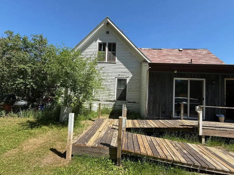 188 7th Street, Clintonville, WI 54929 - #3