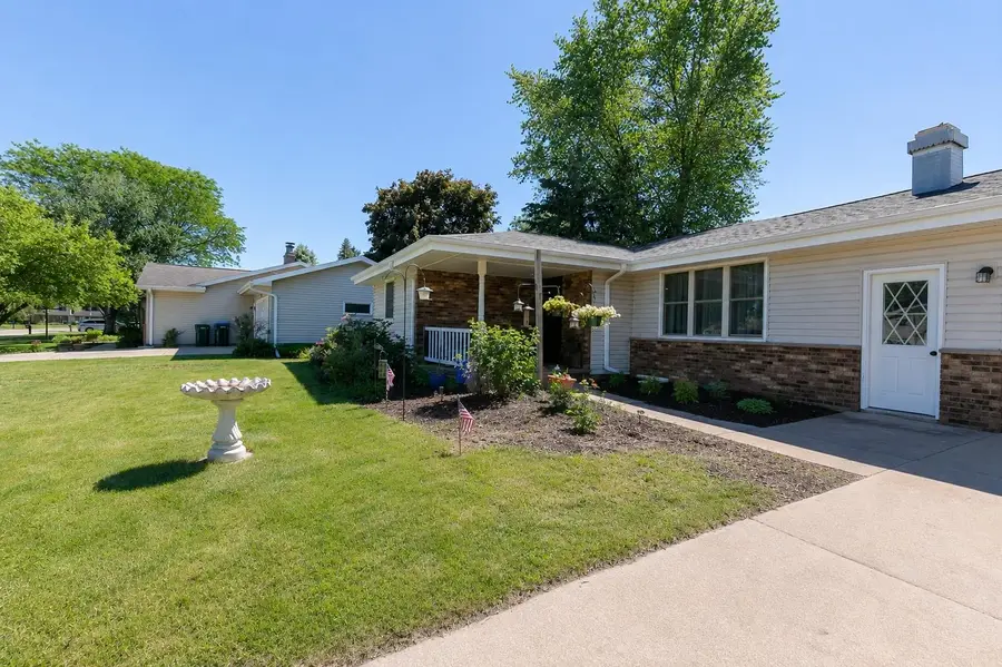 2149 N Connies Court, Appleton, WI 54914 - #2