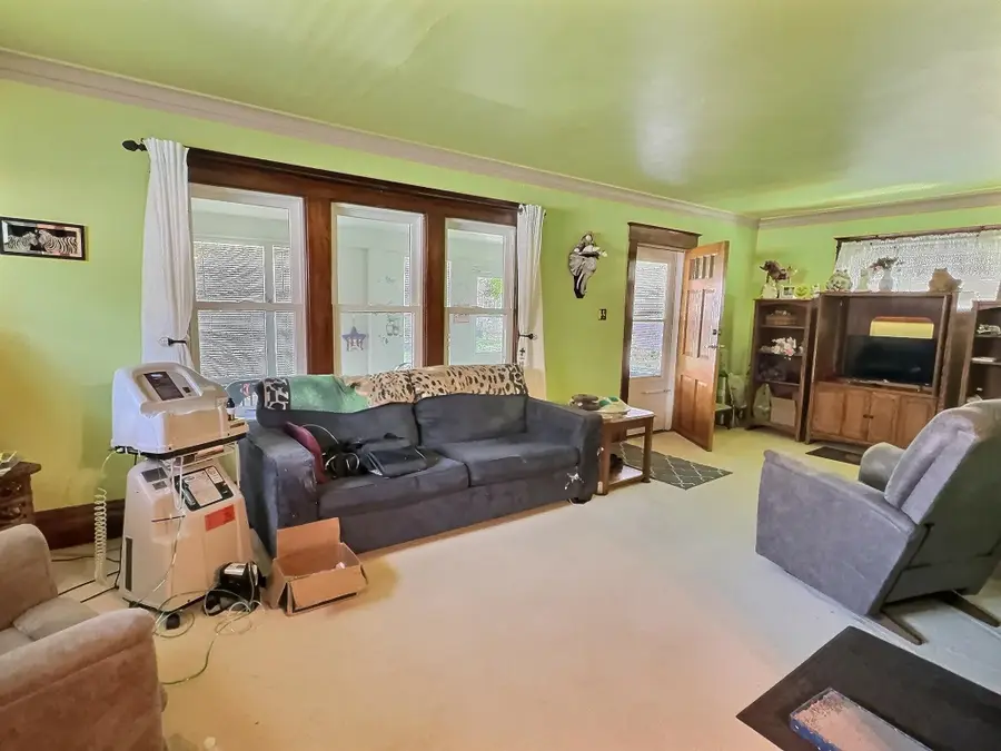611 E Parkway Avenue, Oshkosh, WI 54901-4652 - #2