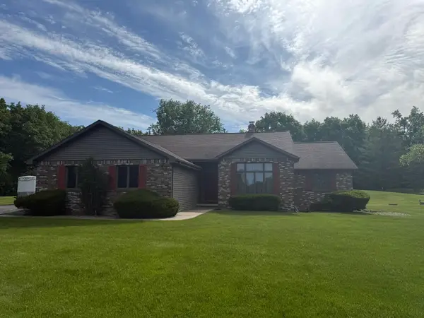 1864 Imperial Road, OSHKOSH, WI 54904