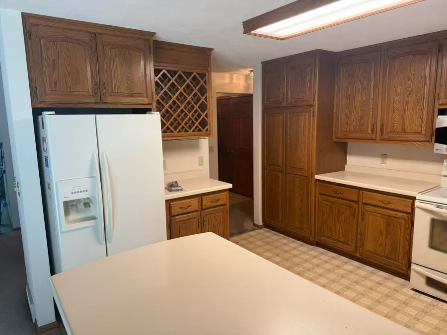 1864 Imperial Road, Oshkosh, WI 54904 - #3