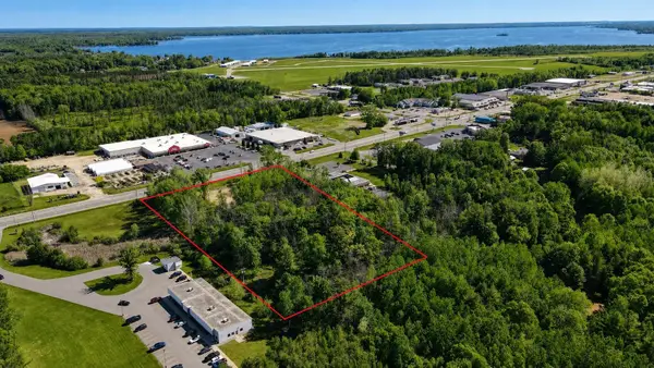 1342 E Green Bay Street, SHAWANO, WI 54166