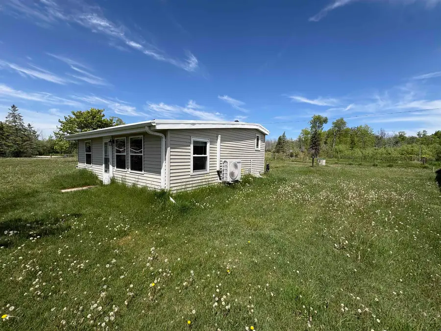 8068 County Road Y, Oconto, WI 54153 - #3