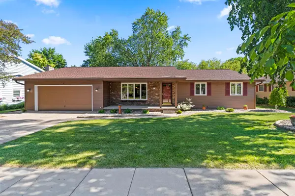 933 E Capitol Drive, APPLETON, WI 54911