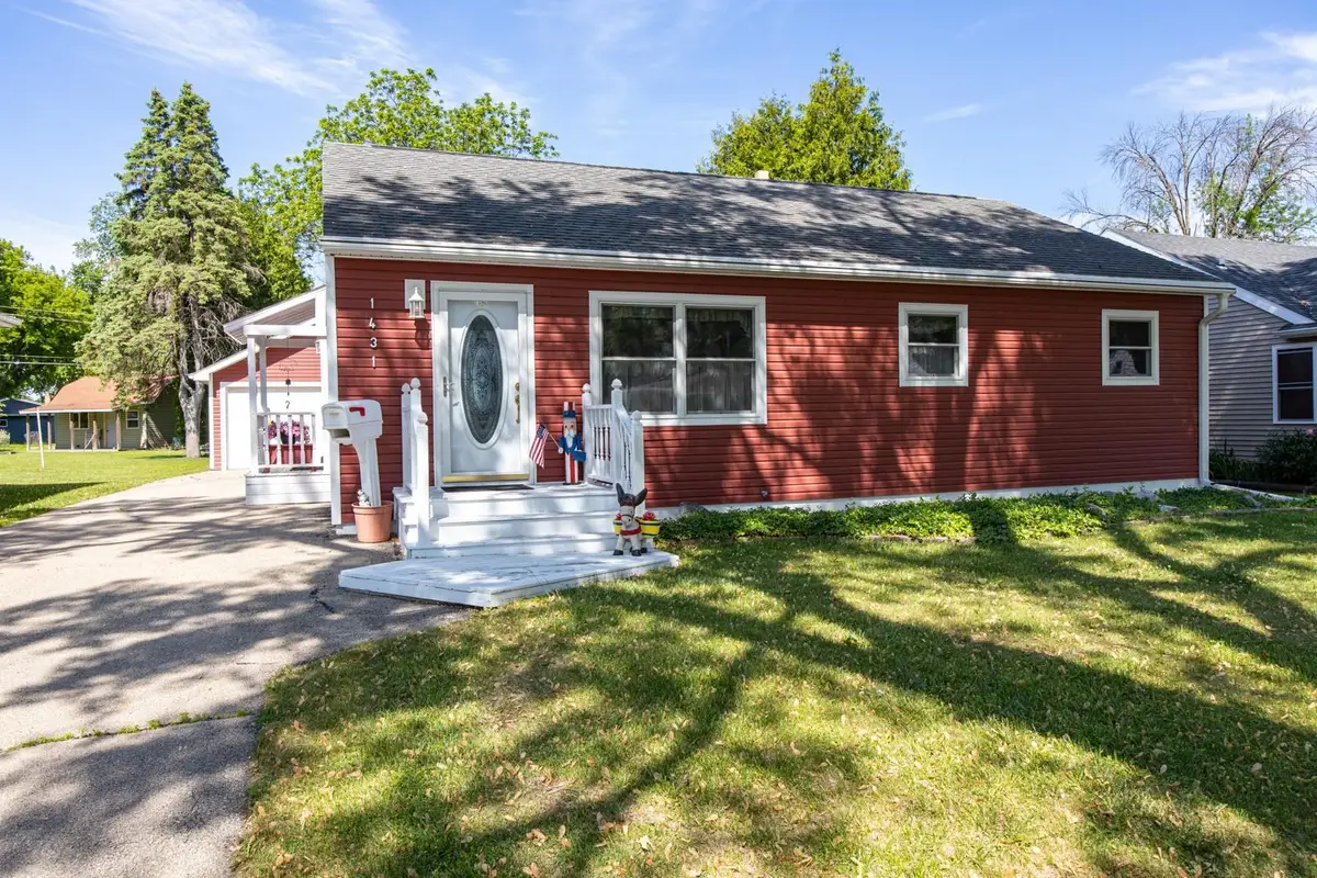 1431 S Walden Avenue, Appleton, WI 54915 - #1