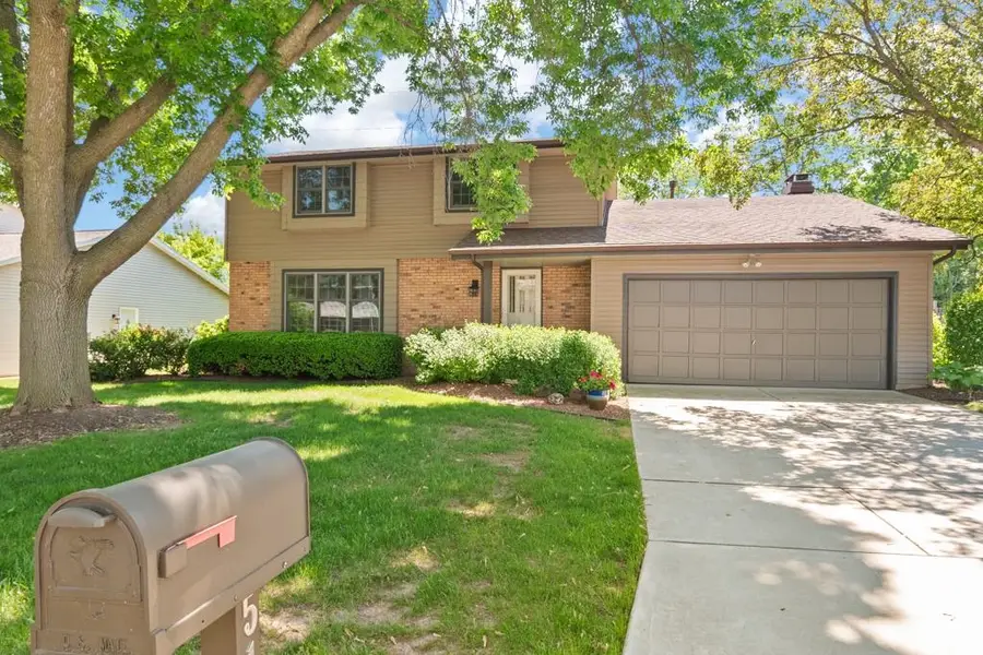 518 Sunrise Lane, Green Bay, WI 54301 - #2